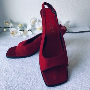 Italy Paloma Red sandals size 7.5